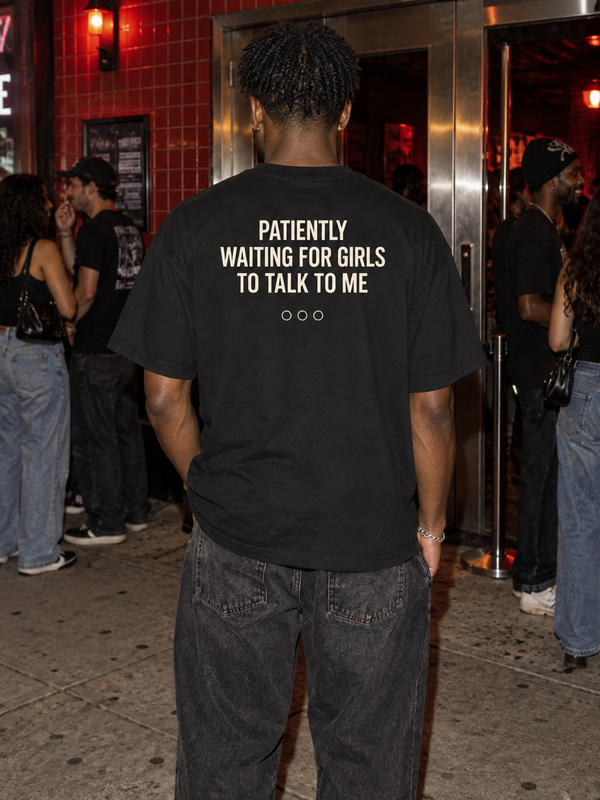 Camiseta Patiently Waiting